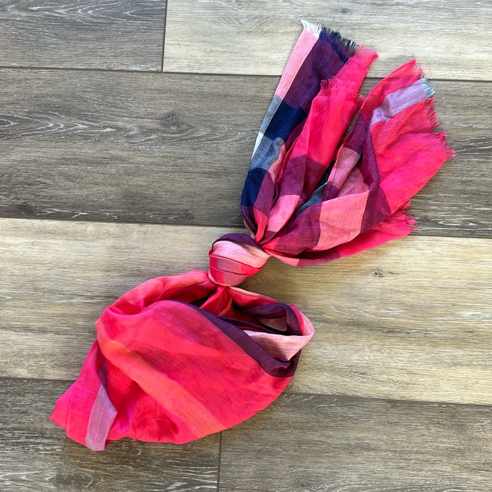 NWT Tommy Hilfiger Scarf